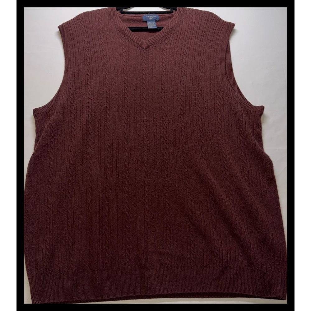 Dockers Sweater Vest Mens 2XLT Burgundy Cable Knit V-Neck Preppy